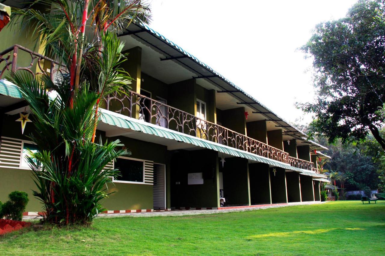 Elephant Pass Ayurveda & Yoga Retreat Malayāttūr Exterior foto